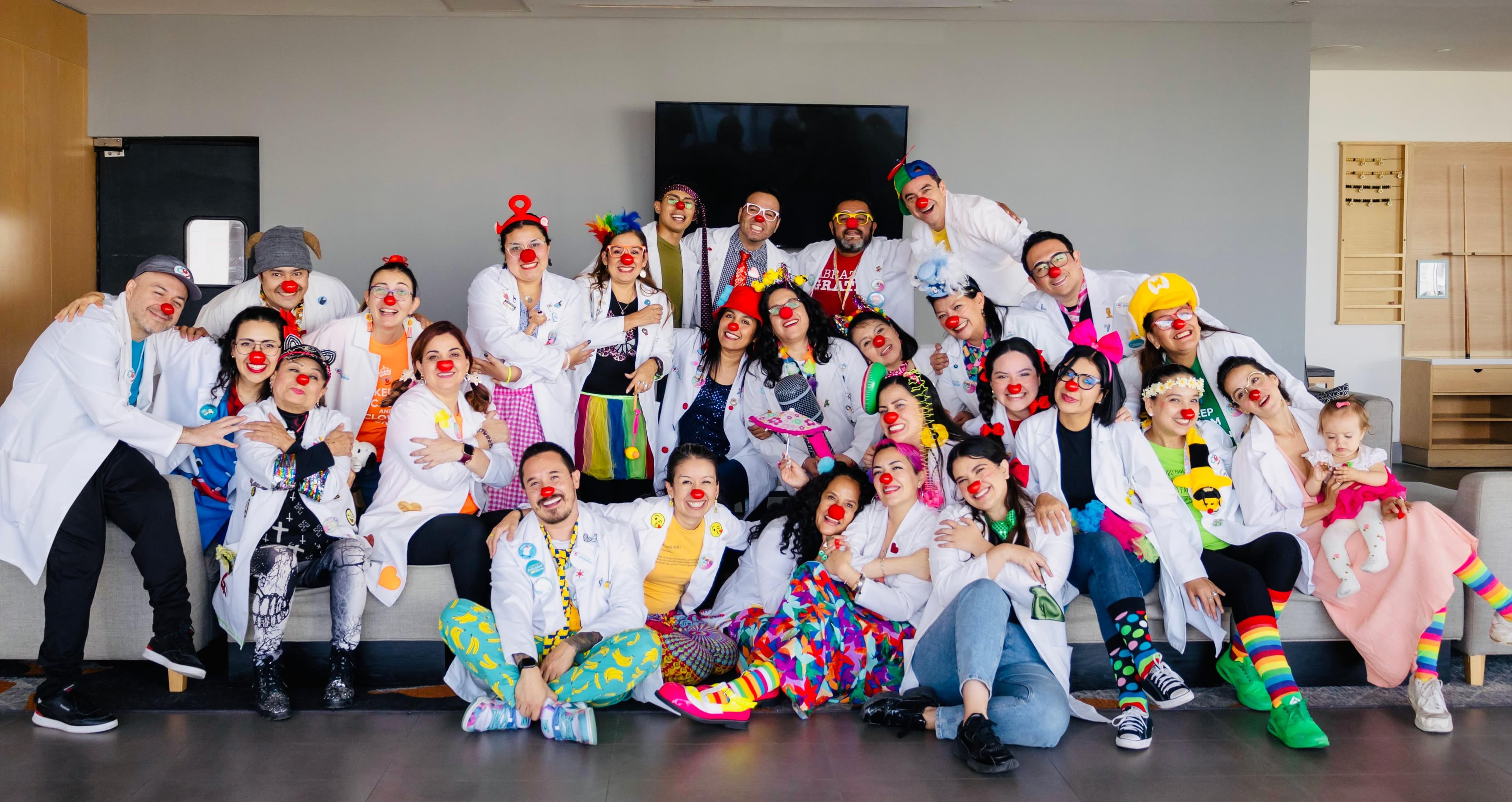 Equipo de voluntarios de Doctor Payaso